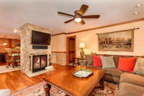 Silverglo Condominiums 209, Large, Deluxe Condo with Private Deck and Many Upgrades